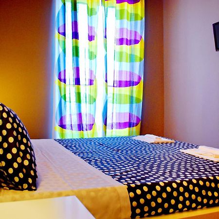 Bed And Breakfast Charming House Barletta Værelse billede