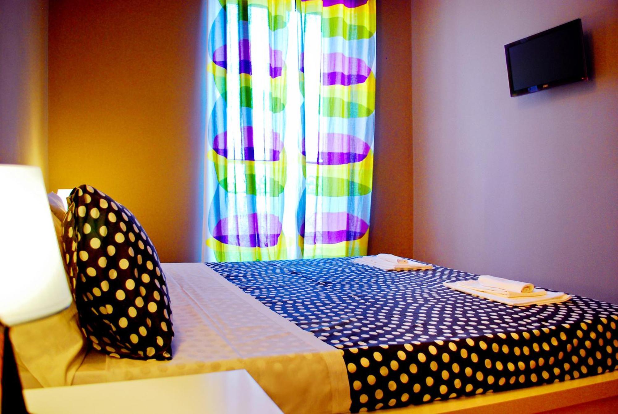 Bed And Breakfast Charming House Barletta Værelse billede